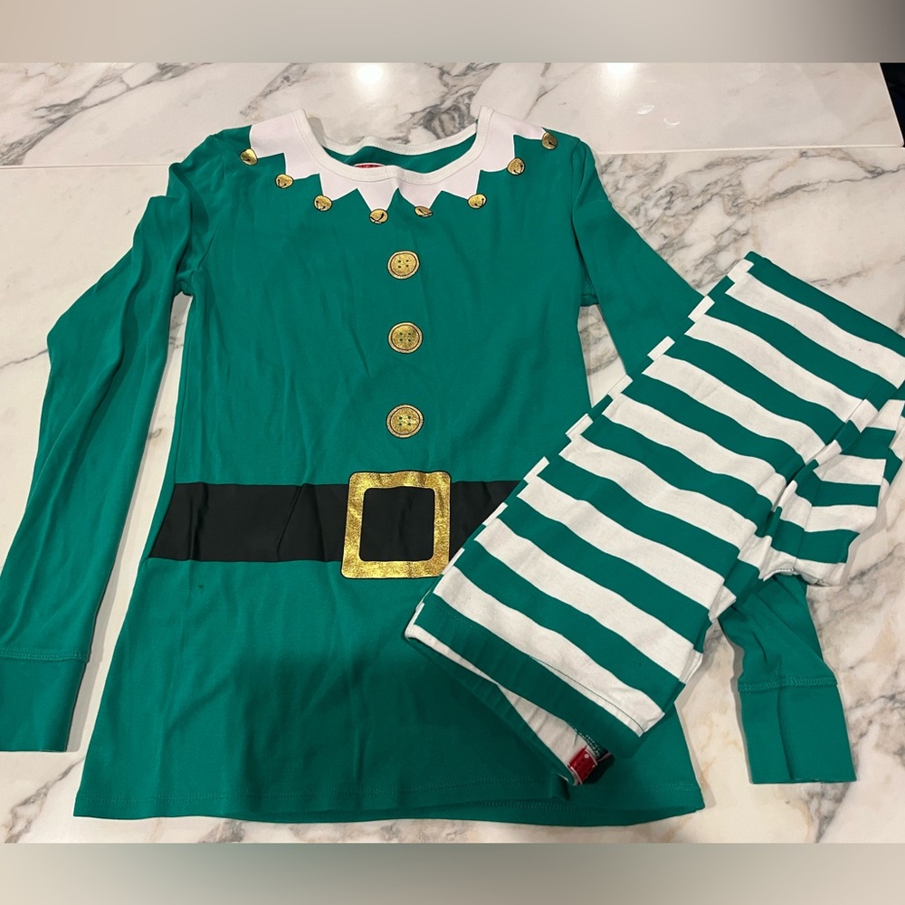 ELF Outfit Sleep Set. Matching Pajamas size small